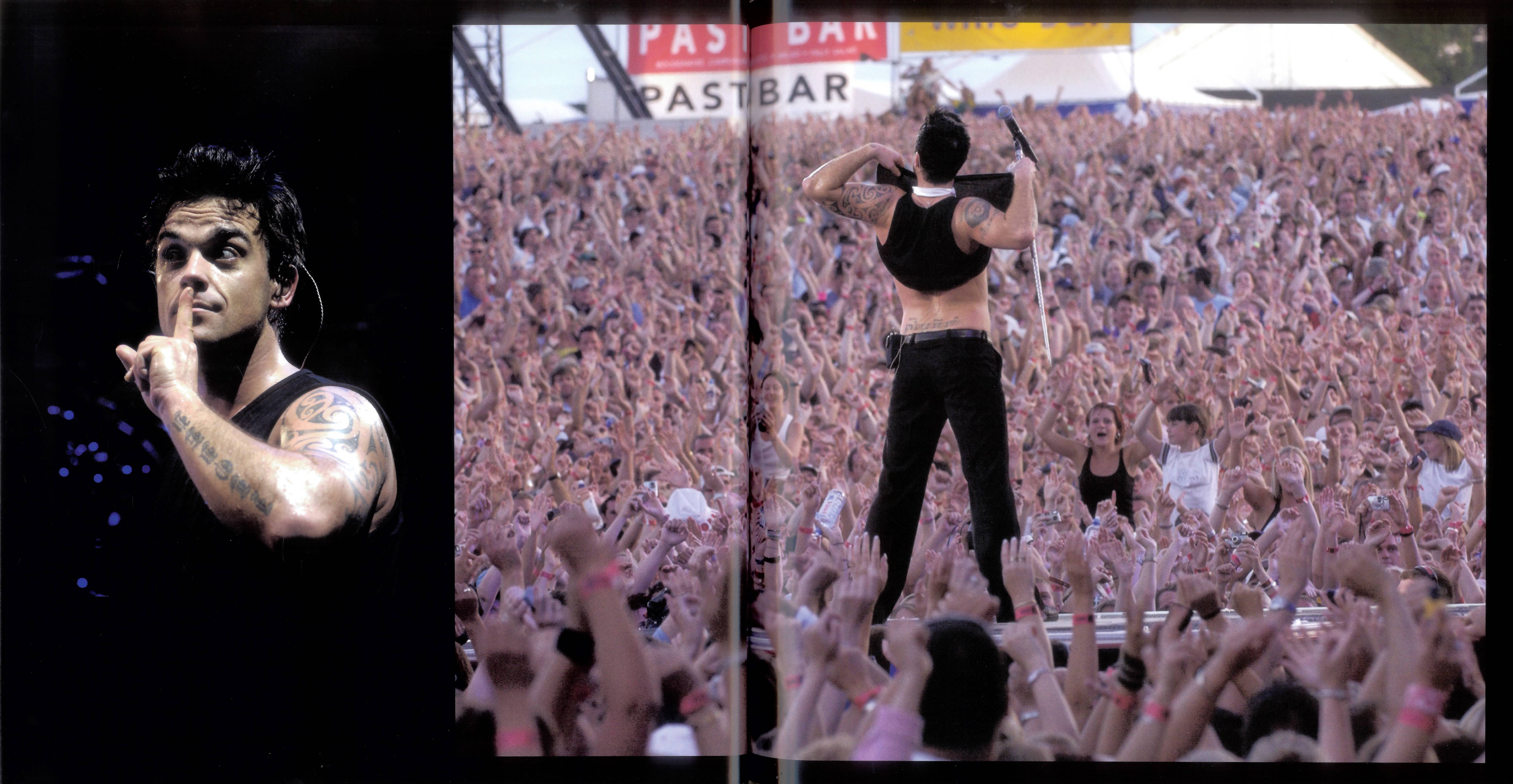 Robbie Williams  Live At Knebworth : Booklet19